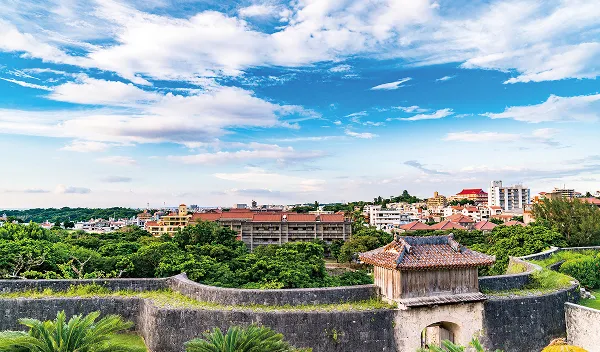 Shuri Castle Park| In front of Wizesem Court Shuri Gibo Station