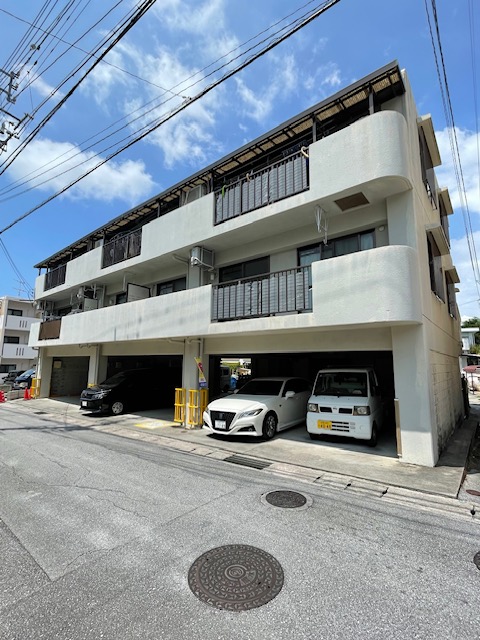 Apartment for sale at Mihara 3-chome, Naha City